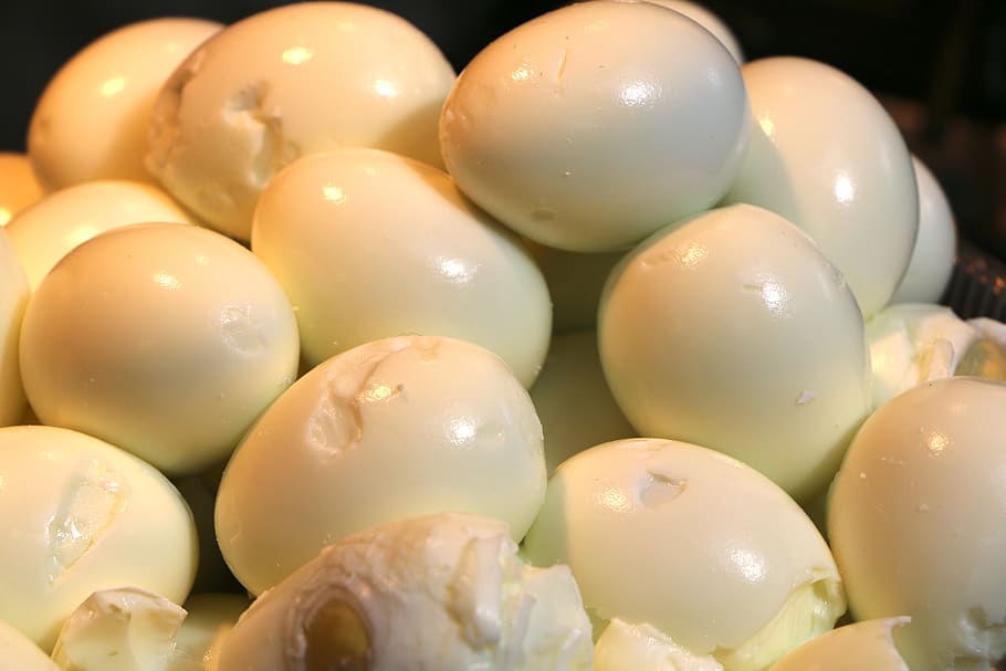 hard boiled eggs, eggs, egg, food, protein, breakfast, healthy, hard-boiled, cooked, nutrition