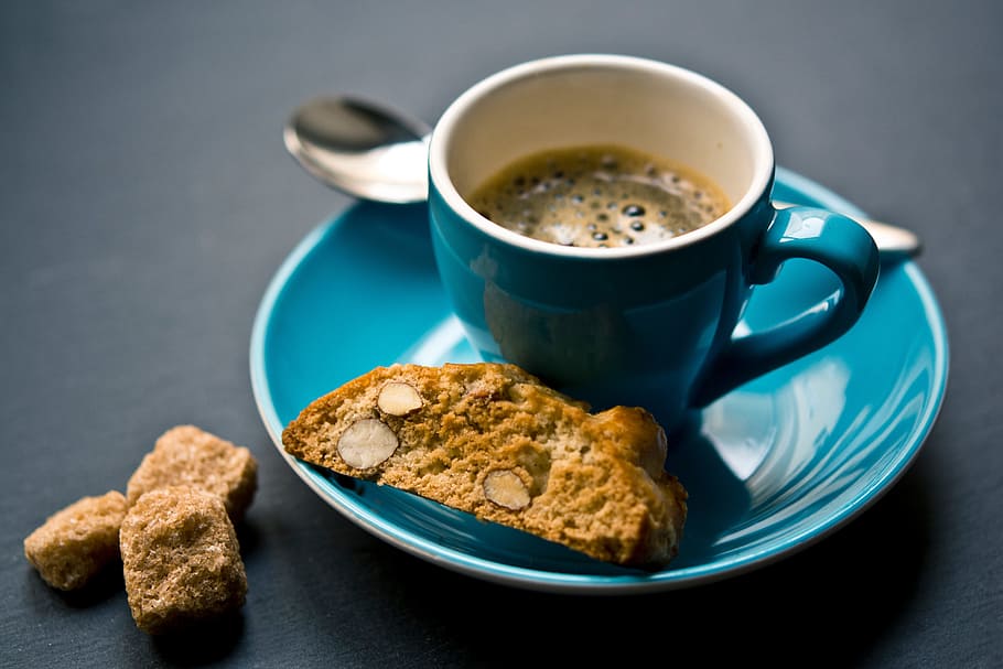 coffee and biscotti, biscotti, blue, coffee, cookie, cup, espresso, spoon, sugar, food and drink