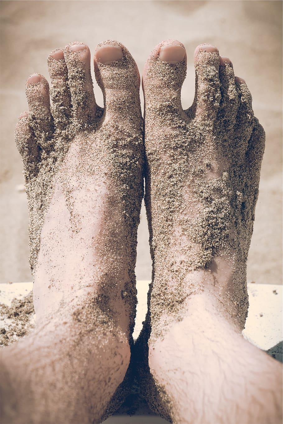 feet, barefoot, toes, sand, beach, one person, human body part, real people, human leg, low section