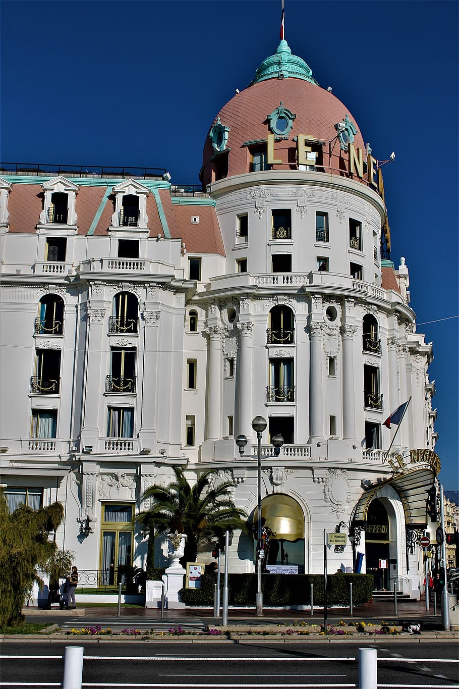 nice, negresco, hotel, hotel le negresco, old hotel, seaside, promenade des anglais, dome, dome pink, green