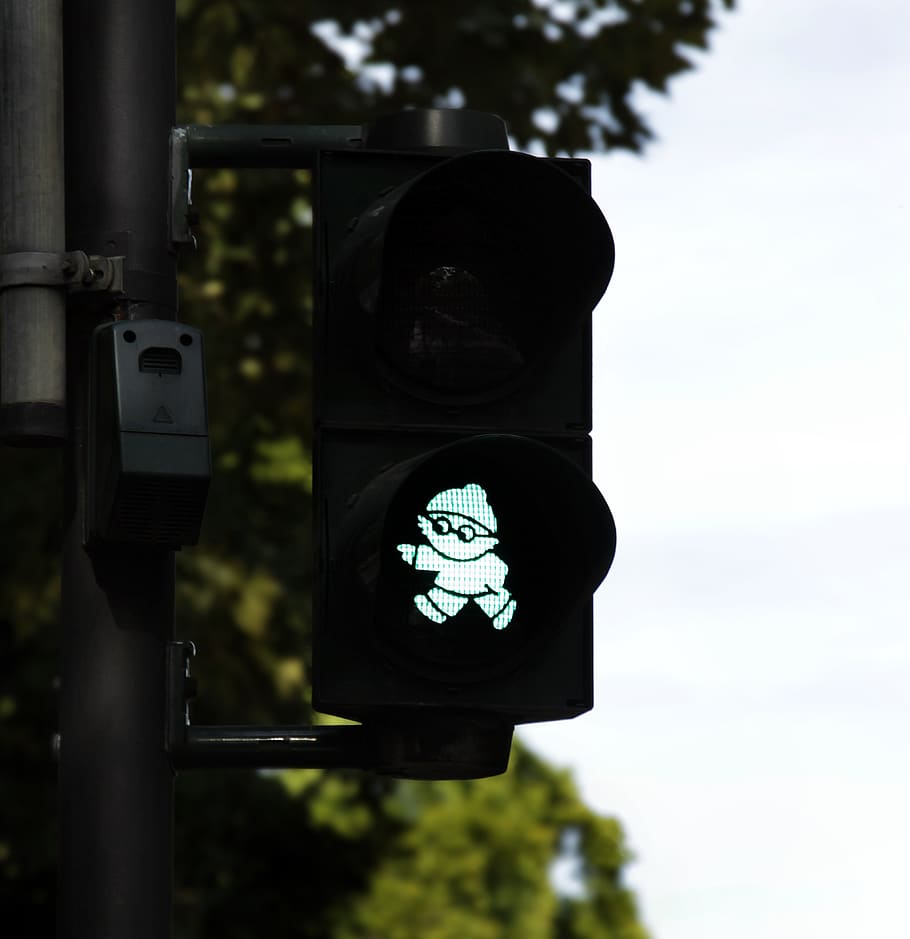 lampu lalu lintas, mainzelmännchen, hijau, sinyal lalu lintas, jalan, sinyal lampu, tanda jalan, pergi, pejalan kaki, manusia hijau kecil