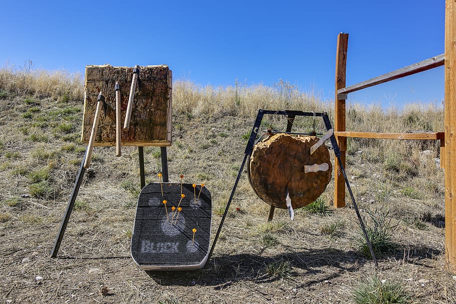 throwing knives, knife, throwing tomahawk, mountain man, jackson hole, blow darts, shooting experience, primitive weapons, abandoned, rusty