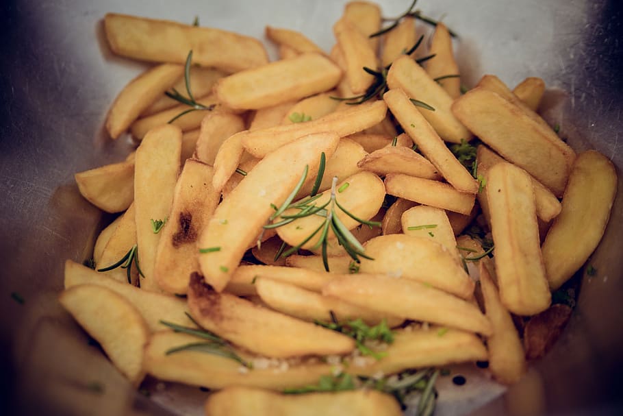 fries, potato chips, rosemary, spice, carbs, food and drink, food, freshness, potato, ready-to-eat