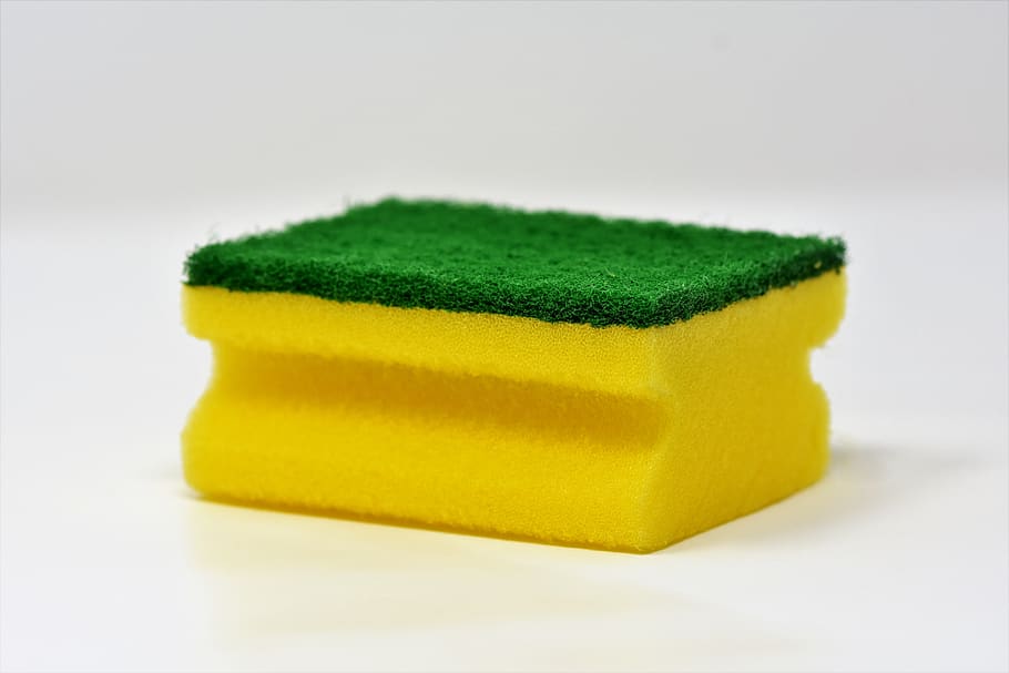 esponja, esponja de limpieza, limpieza, enjuague, exfoliante, esponja doméstica, amarillo, color verde, foto de estudio, interior