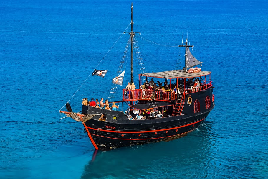 cruise boat, pirate ship, sea, boat, tourism, vessel, summer, recreation, vacation, leisure