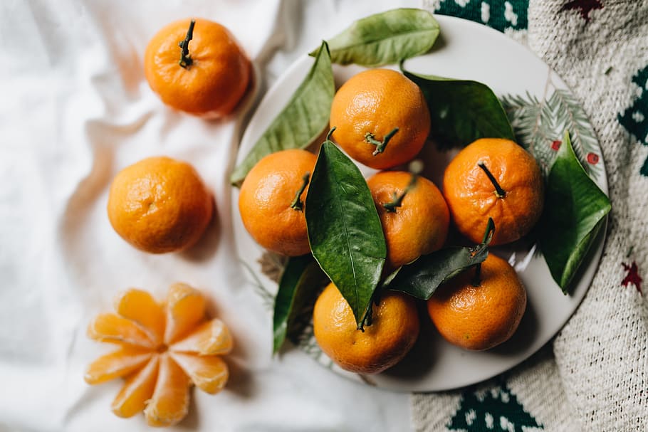 masih, hidup, jeruk mandarin, daun, buah, manis, di atas, datar, jeruk, flatlay