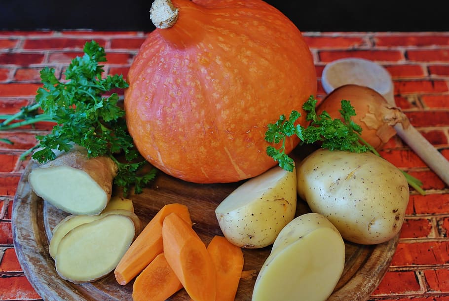pumpkin hokkaido, potato, parsley, carrot, ginger, soup, pumpkin soup, ingredients cooking, kitchen, nachtschattengewächs