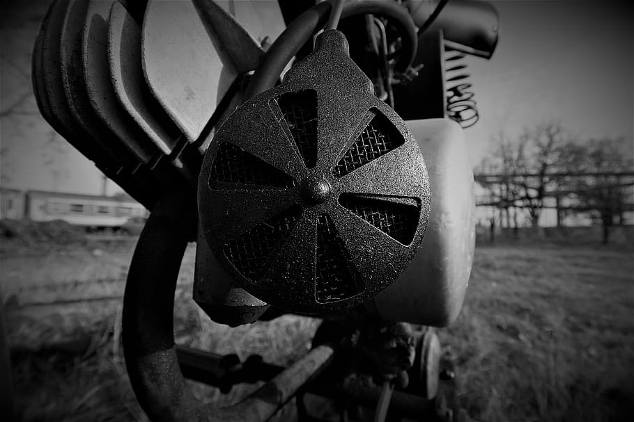 engine, moto guzzi, moto guzzi legge for, focus on foreground, close-up, metal, field, outdoors, day, nature