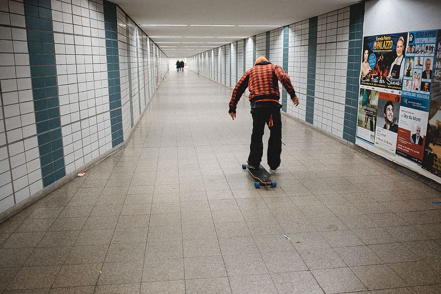 skater di terowongan, abstrak, mencapai, iklan, sendirian, yang lain, bahn, cerah, konsep, koridor