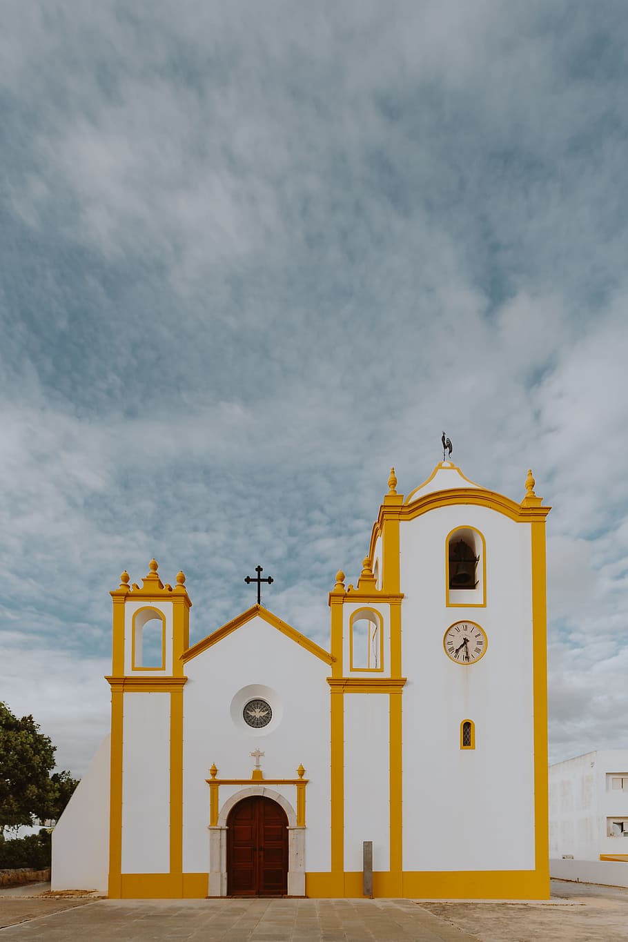 church, village, luz, lagos, algarve region, portugal, summer, sunny, religion, Europe