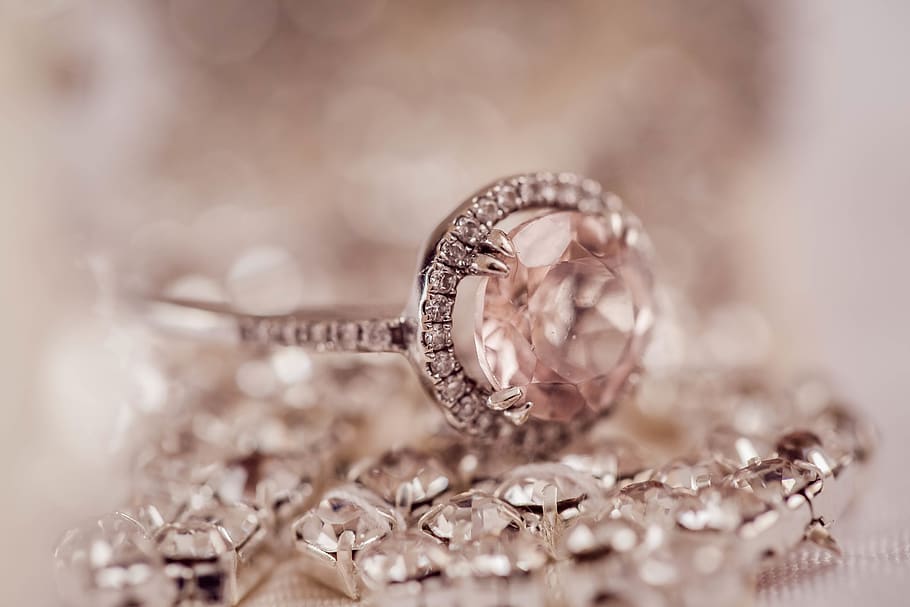 diamante, anillo, joyas, joyería, riqueza, diamante: piedras preciosas, lujo, primer plano, anillo de diamantes, enfoque selectivo