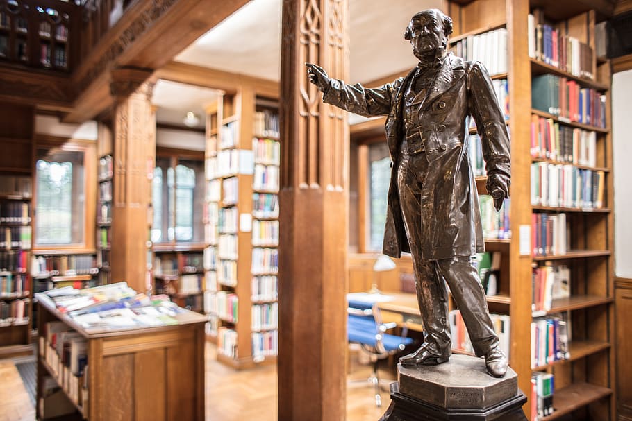 Gladstone, biblioteca, bibliotecas, libro, libros, estantería, estanterías, estantes, estante, estatua