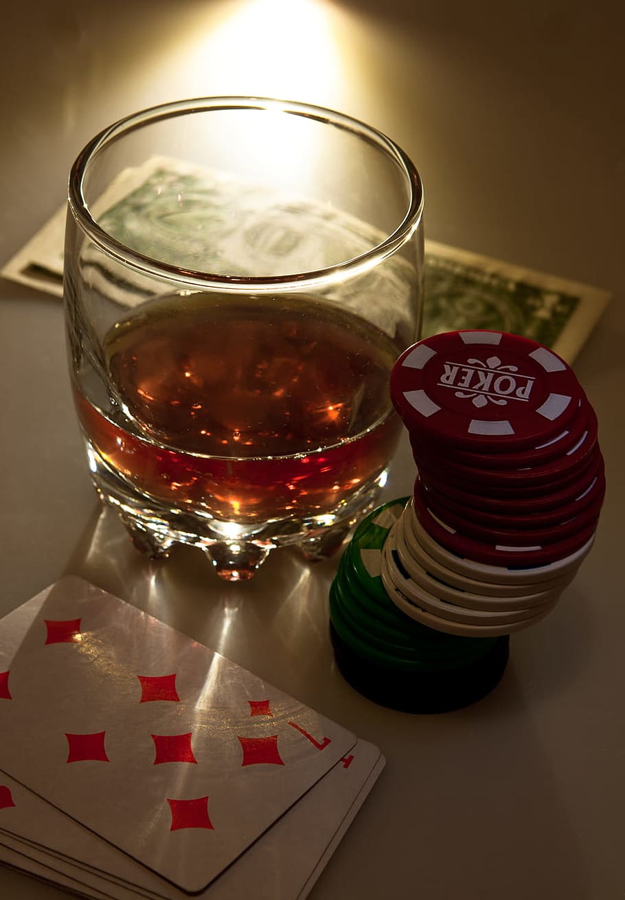 poker, heap, table, drink, gambling, playing, alcohol, chip, games, entertainment