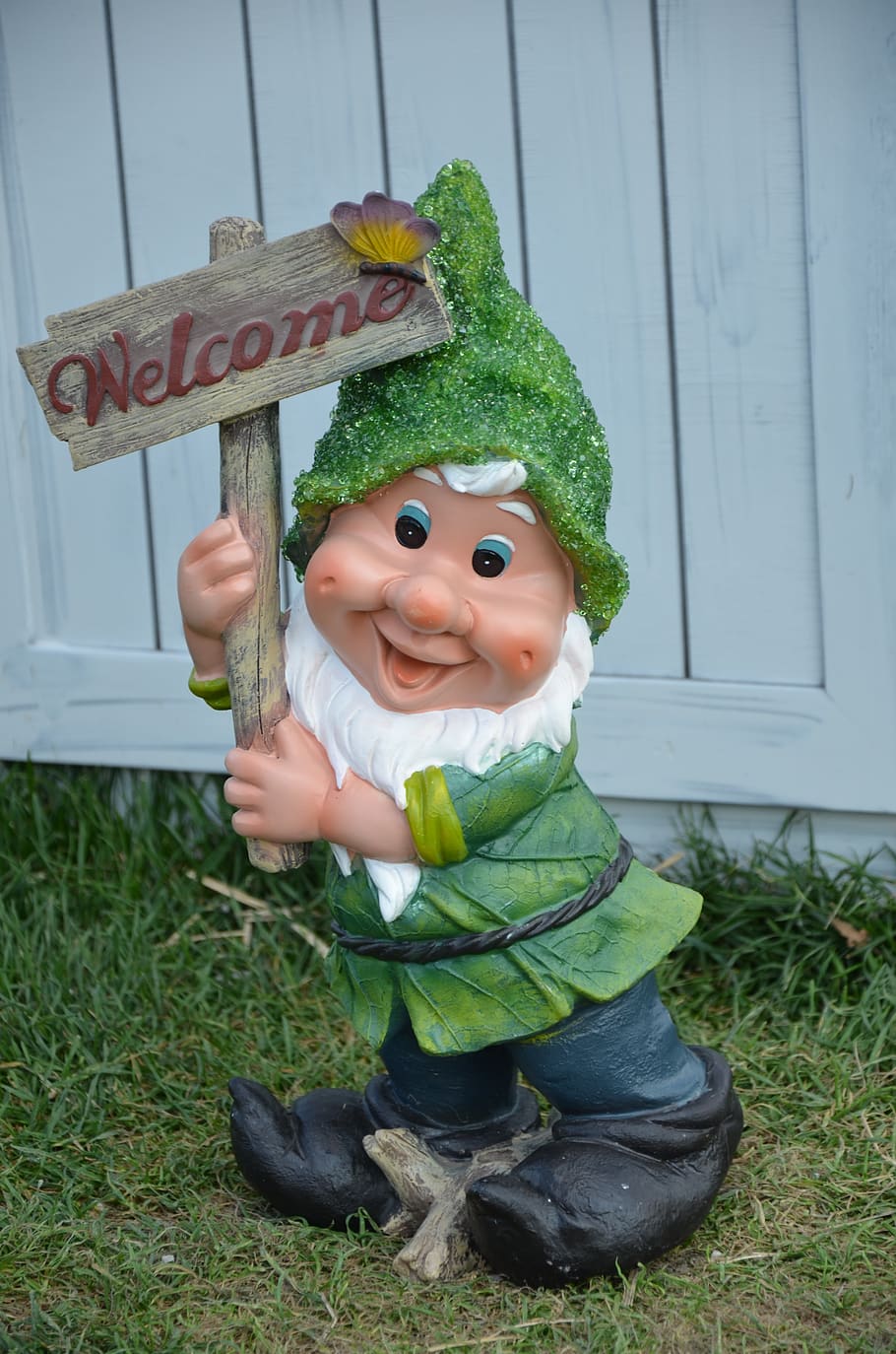 dwarf, welcome sign, smiling dwarf, gnome, childhood, text, one person, representation, cute, child