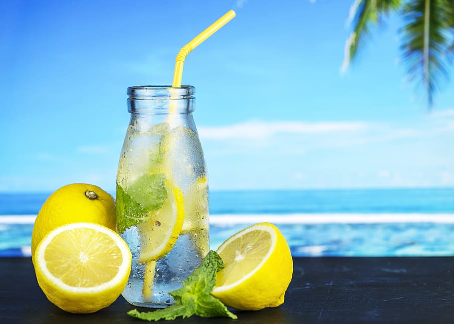 antioxidante, praia, bebida, água fria, desidratação, bebida de desintoxicação, água de desintoxicação, aromatizado, fotografia de alimentos, fresco