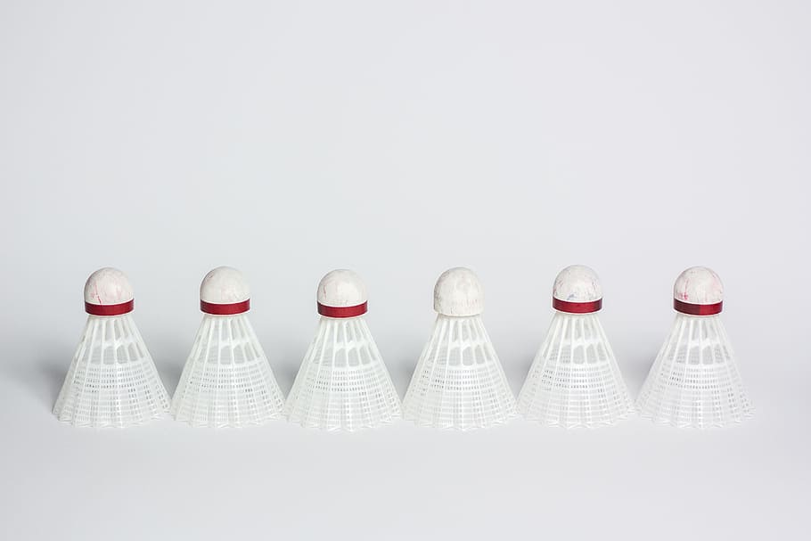 badminton shuttlecock, sportVarious, studio shot, indoors, choice, variation, white background, still life, in a row, group of objects