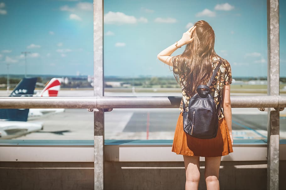 vacation, beginning., young, female, passenger, airport., one person, long hair, hair, hairstyle