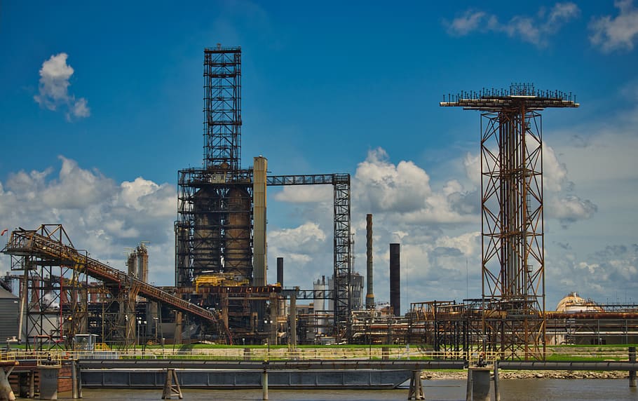 oil refinery, industry, oil, mineral oil, architecture, factory, factory building, pipeline, towers, rusty