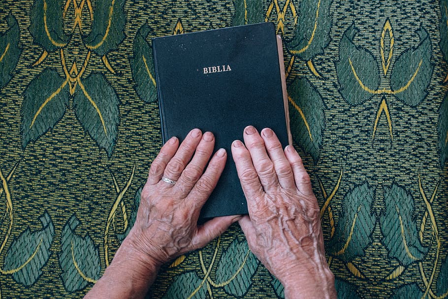 old, elderly, hand, holy, book, bible, read, table, cloth, human hand
