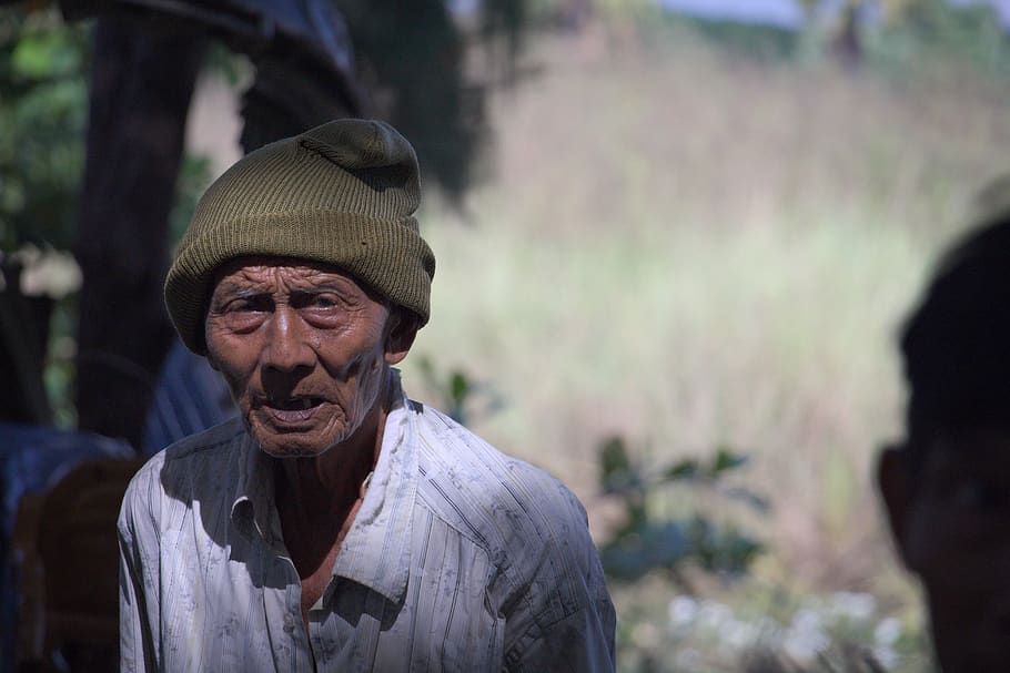 portrait, old man, face marked, burma, burmese, one person, clothing, adult, front view, headshot