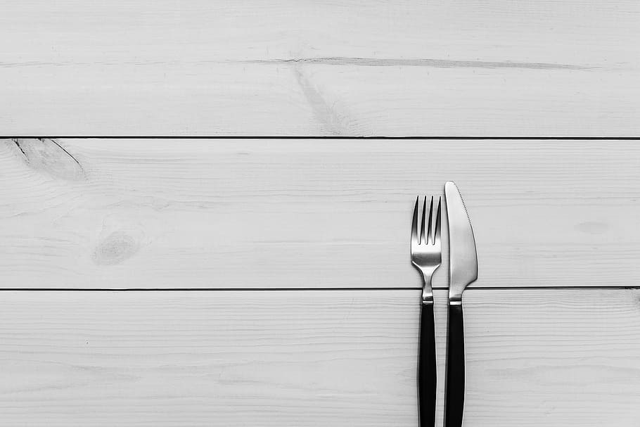 cuchillo y tenedor, cubiertos, tenedor, gris, cuchillo, minimalista, somplista, utensilio de cocina, utensilio para comer, madera - material