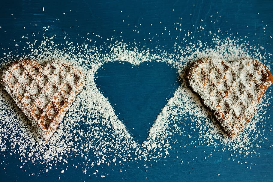 waffle heart, food and Drink, hD Wallpaper, heart shape, positive emotion, love, powdered sugar, emotion, indoors, sugar