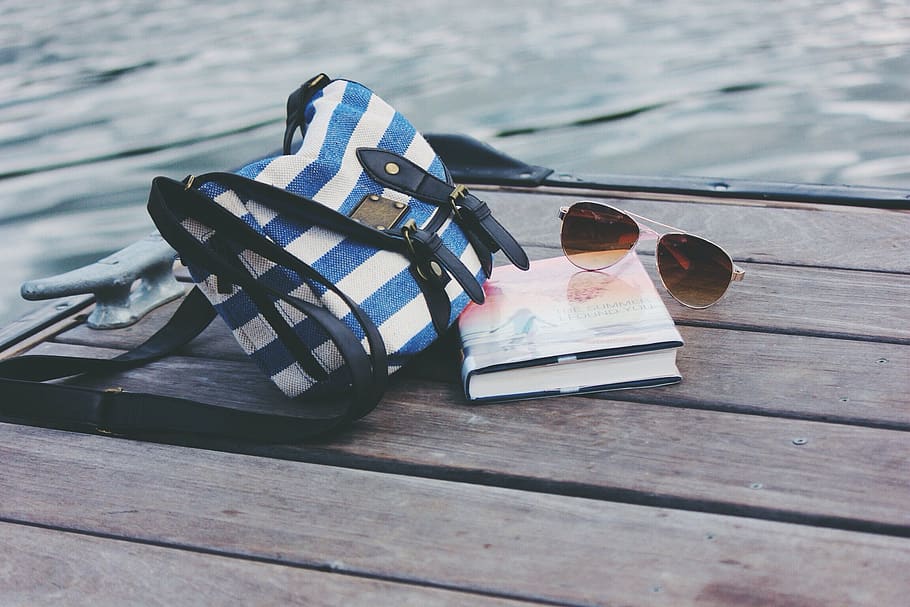 tas, buku, kacamata hitam, membaca, rekreasi, danau, air, musim panas, dermaga, kayu