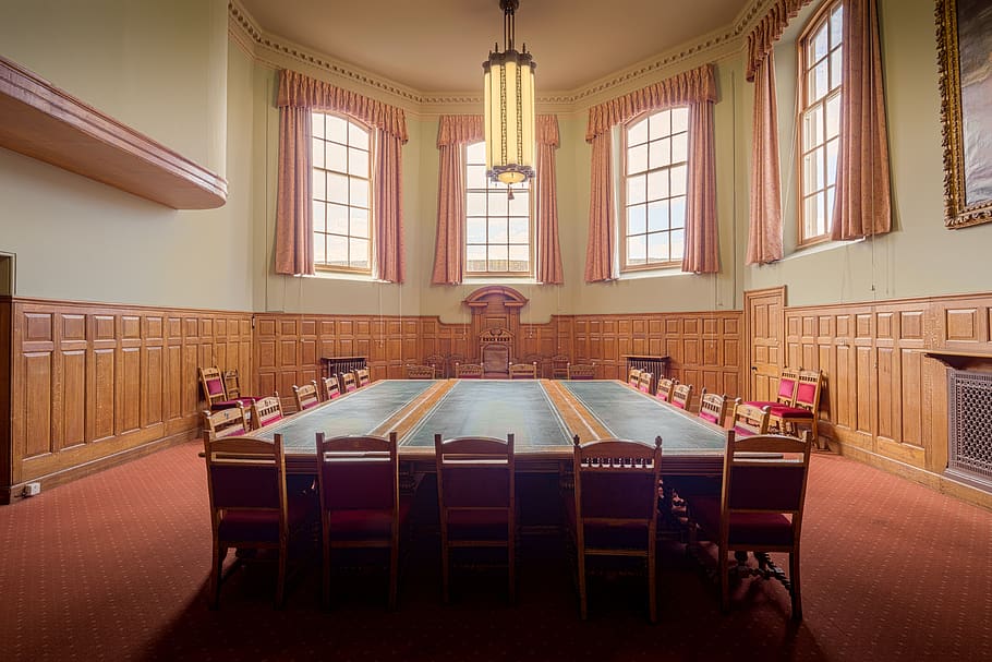 Worcester Guildhall, Worcester, Guildhall, guilda, salão, sala, quartos, sala de tribunal, tribunal, interior