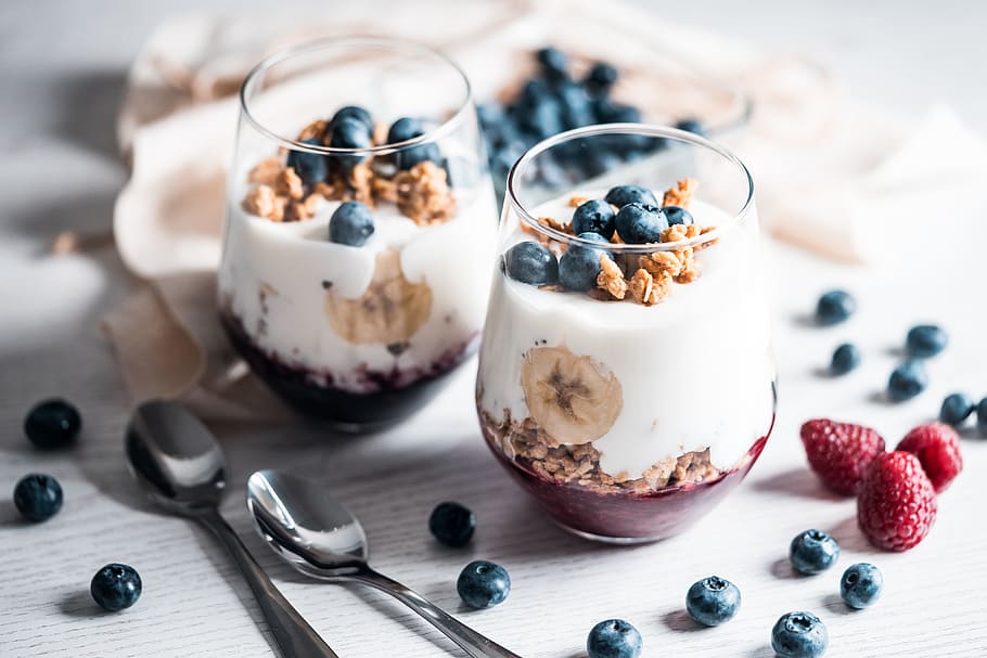 yogurt müsli, blueberry, pisang, sarapan, bugar, kebugaran, makanan, foodie, segar, sehat