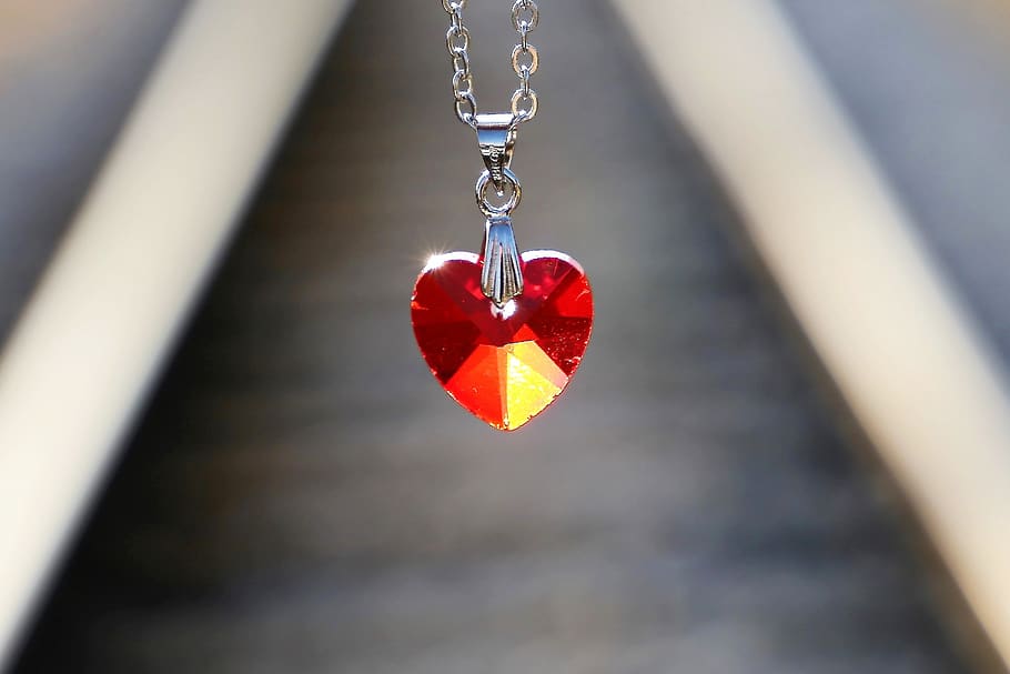red heart medallion, love symbol, lost love, railway, jewel, jewelry, chain, crystal, necklace, pendant