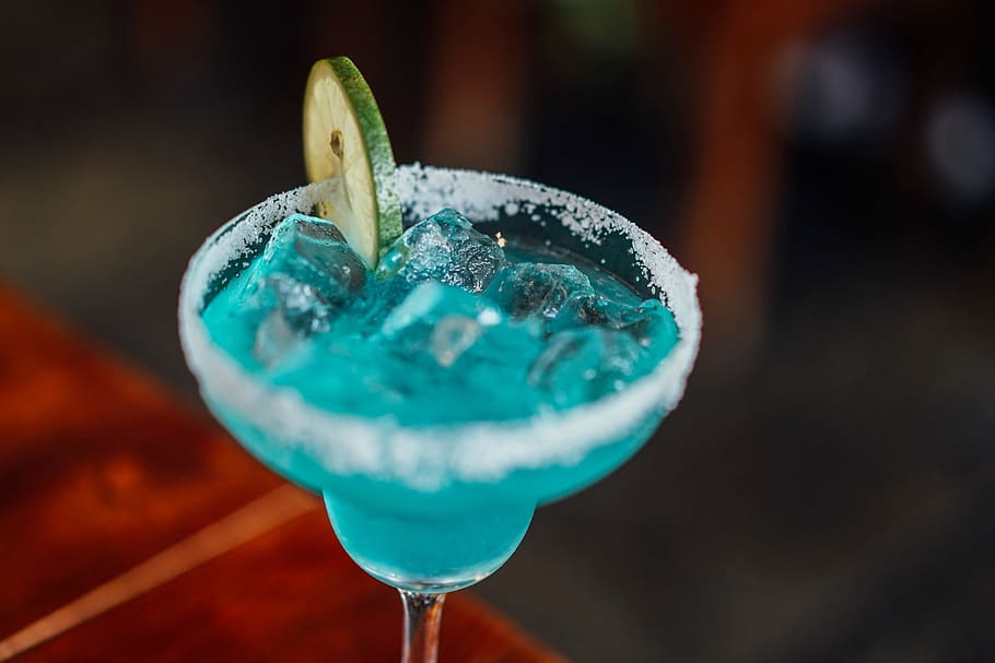 cóctel de verano azul, azul, cóctel, bebida, refrescante, verano, Close-up, se centran en primer plano, comida y bebida, vidrio