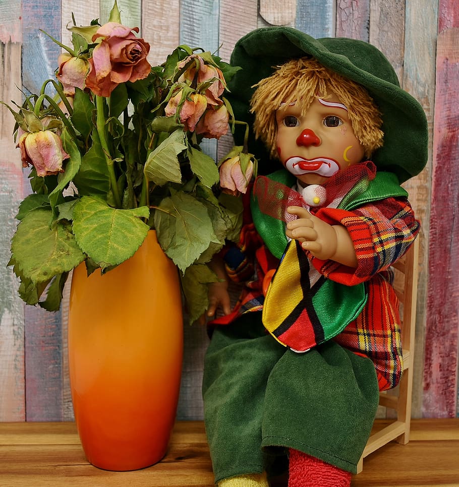 clown, sad, roses, withered, doll, cute, children, colorful, toys, funny