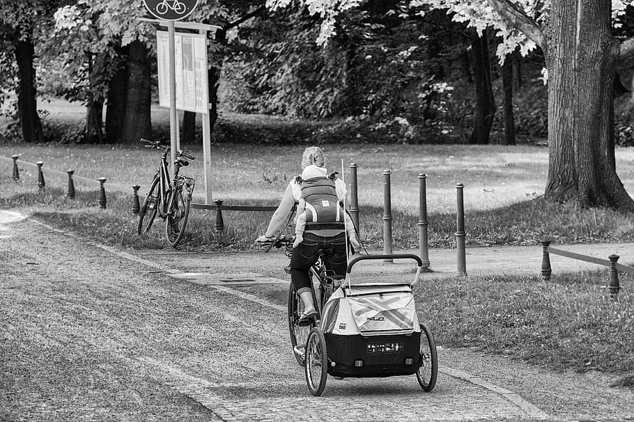 mother, woman, child, baby, bike, cycling, trailers, transport, movement, means of transport