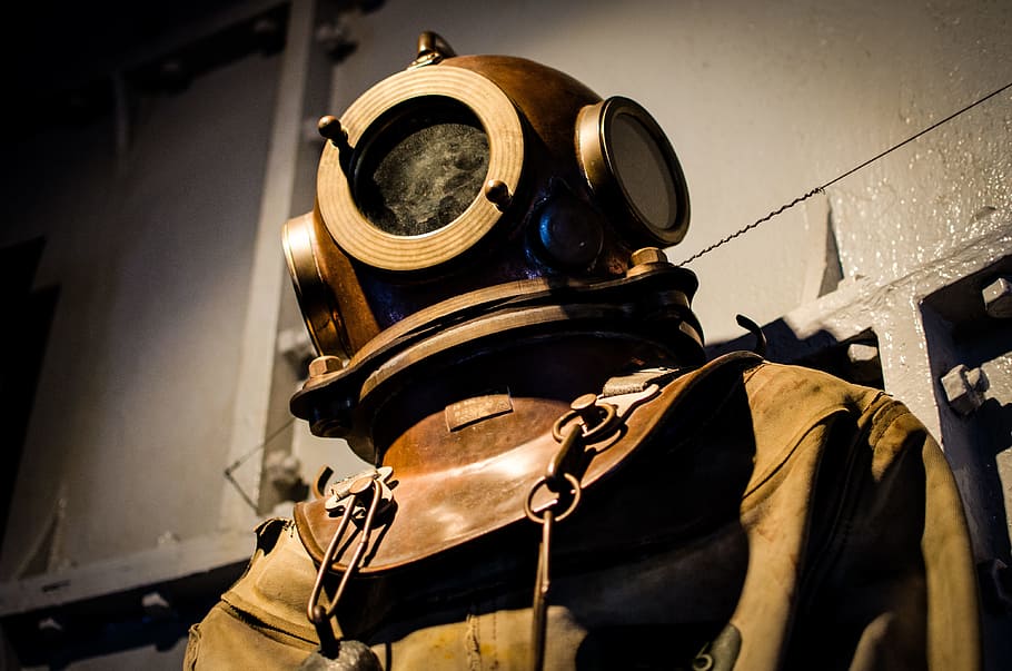 diving suit, scuba diving, helmet, gas mask, protection, protective workwear, security, safety, accidents and disasters, mask