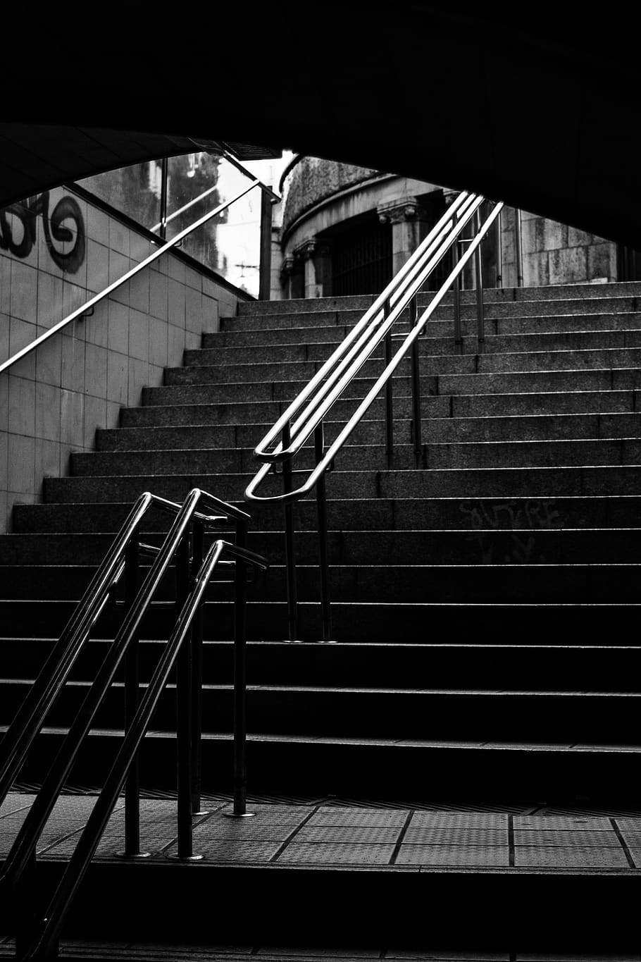 metro, barcelona, station, architecture, displacements, traveling, street, city, staircase, railing