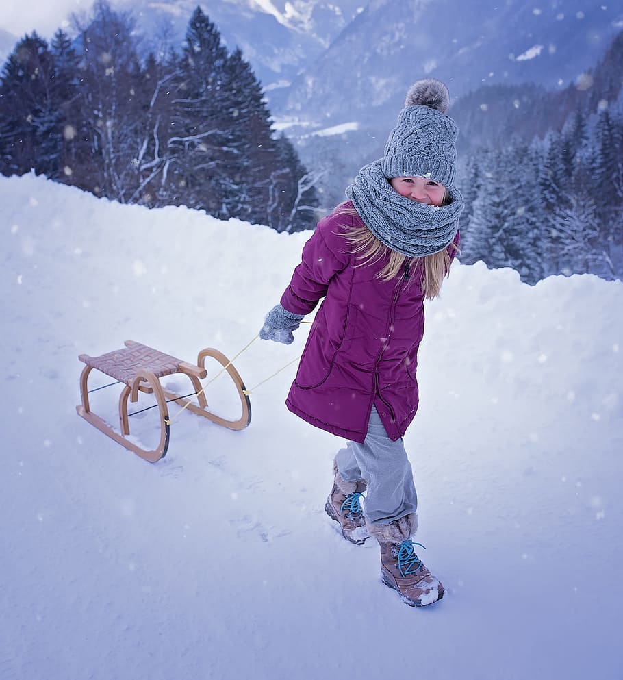 princesa, pequeña, niña, invierno, naturaleza, hielo, nieve, congelado, paseo, temperatura fría