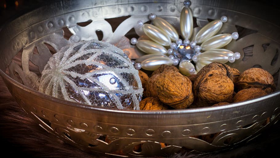 walnuts, shell, star, christmas bauble, christmas, background, nutrition, nut, christmas motif, christmas card