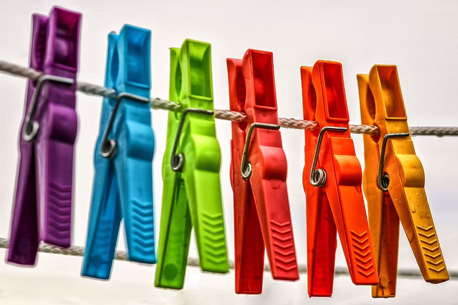 clothespins, leash, clothes line, clothes peg, hang, budget, dry, jam, colorful, clip