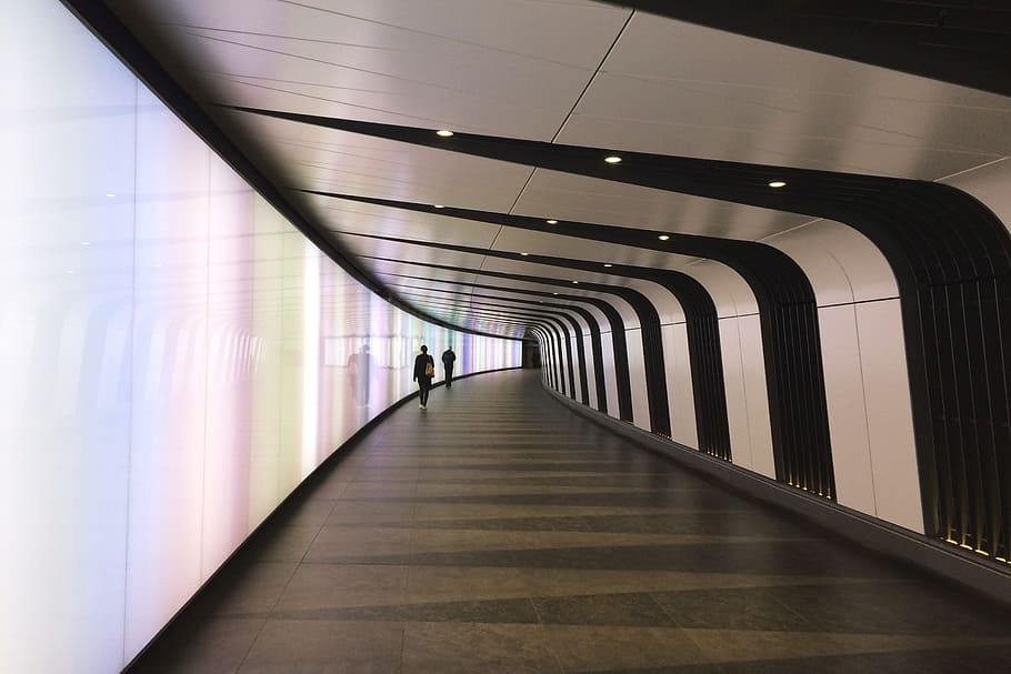 túnel futurista, arquitectura, el camino a seguir, dirección, iluminado, interiores, transporte, caminar, estructura construida, techo