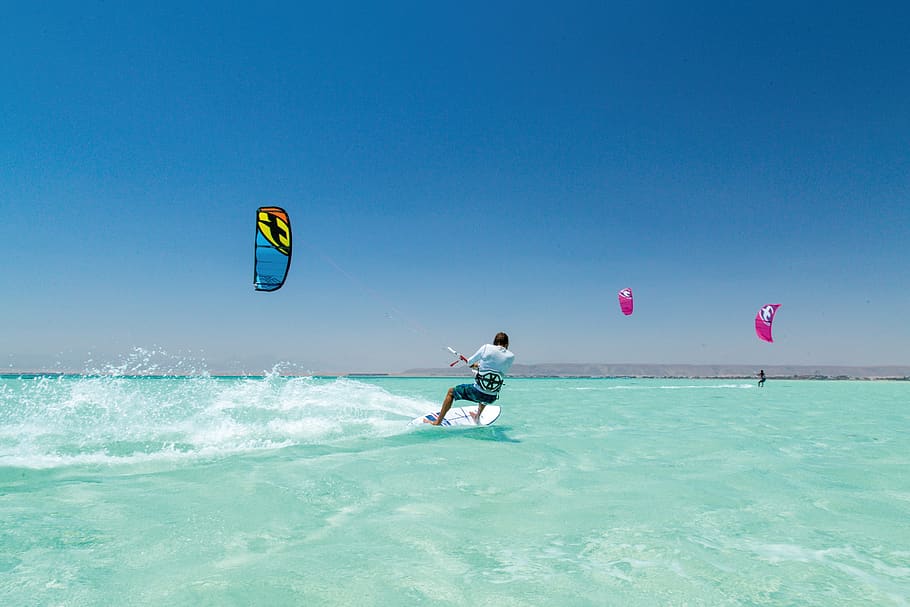 kite surfing, kitesurfing, sea, water sports, summer, sky, water, turquoise, movement, horizon