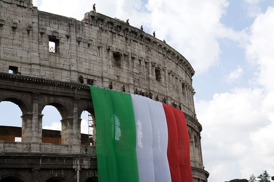 coliseum, flag, industrial climbers, italy, banner, red, green, white, national, italian