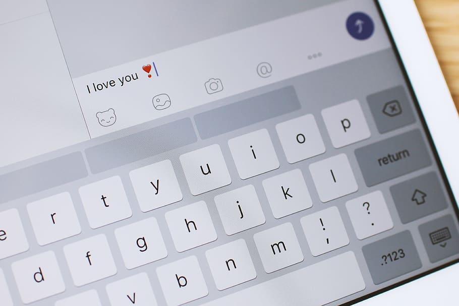 valentine’s, valentine ’s day, detail, screen, tablet, message “ i love, “i, you”, technology, number