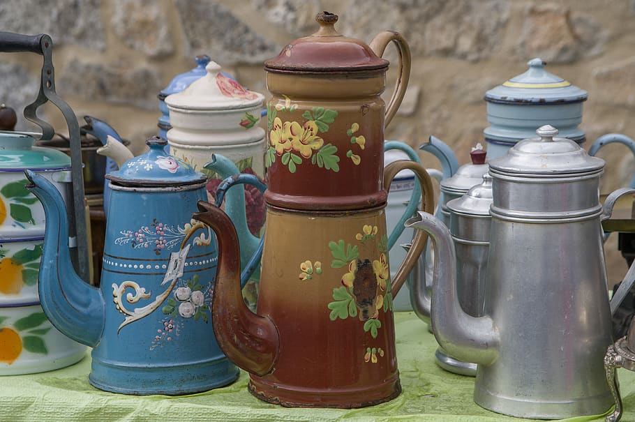 flea market, coffee maker, coffee, kitchen, container, antique, metal, day, still life, choice