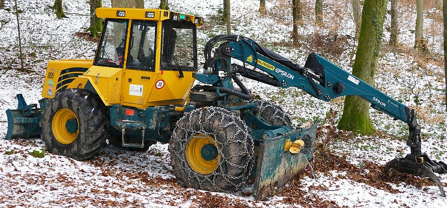 nature, forest, winter, snow, timber harvesting, wood back, holzernter, gripper, snow chain, cabin