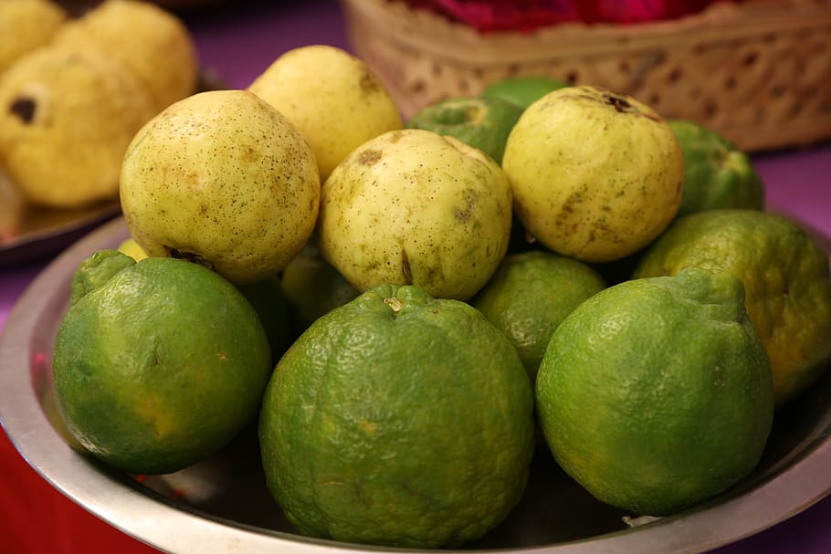 guava, indian guava, jaama kaaya, jaama pandu, baby shower, fruits, indian fruits, traditional, vitamin c, healthy