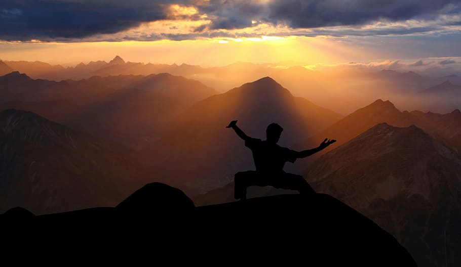 tai chi, cima de la montaña, puesta de sol., acción, kung fu, puesta de sol, silueta, montaña, karate, activo