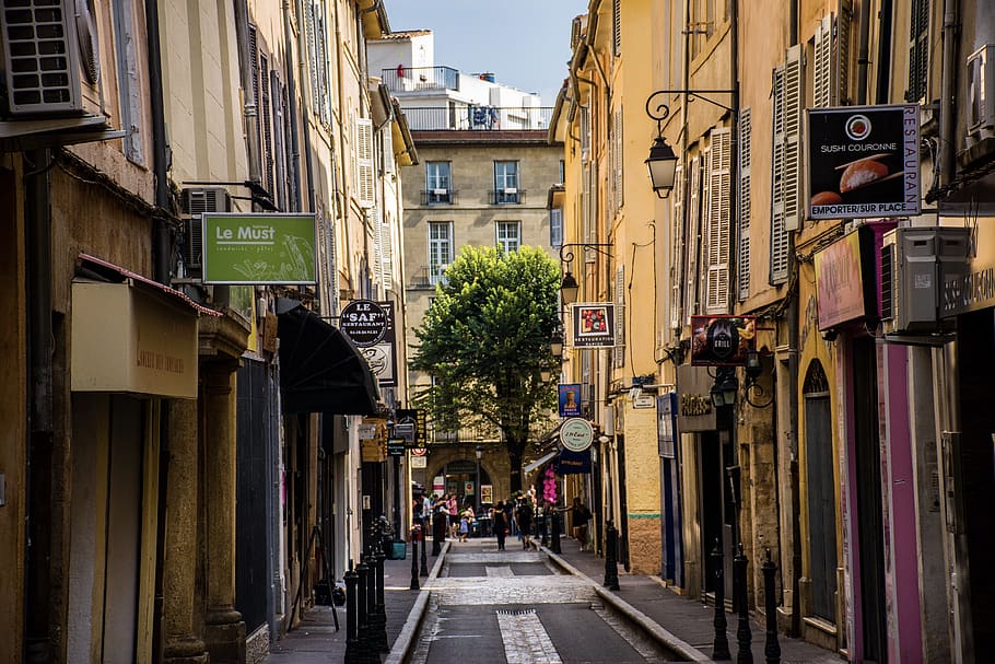 aix-en-provence, city, street life, street scene, city street, alley, thoroughfare, trendy, provence, france