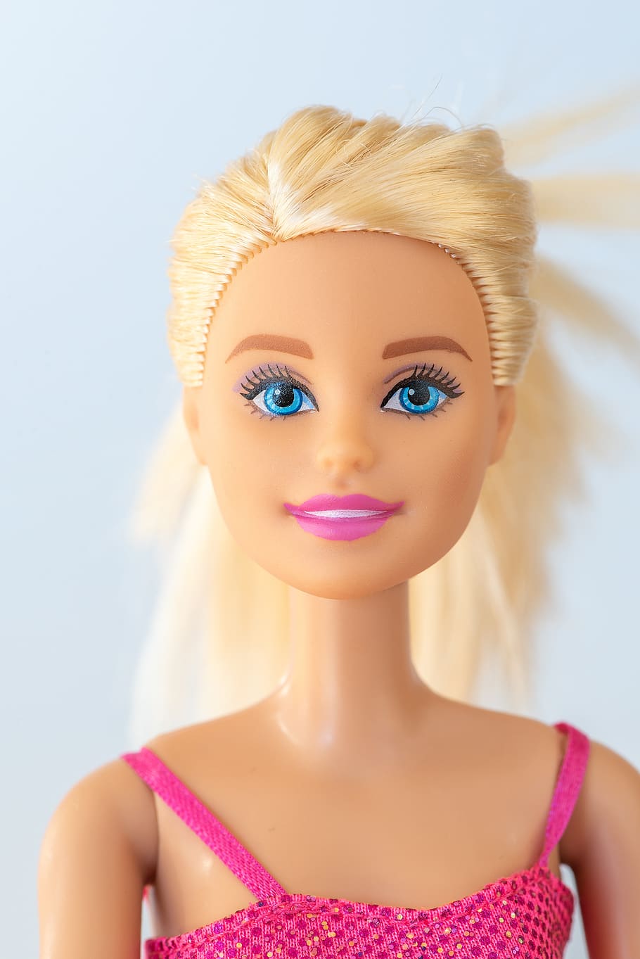 blond barbie
