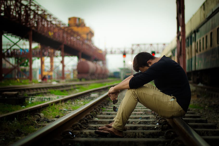 trem, triste, solitário, arrependimento, desesperado, estrada de ferro, homem, viagens, tristeza, transporte