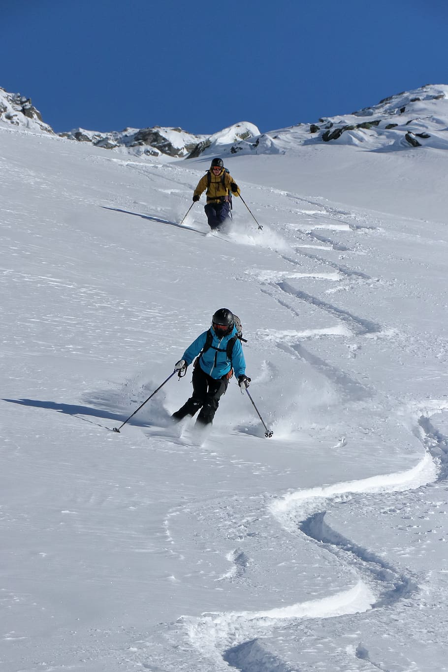 ski, salju, musim dingin, salju tebal, keberangkatan, ski pedalaman, suhu dingin, gunung, kegiatan rekreasi, olahraga